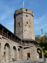 Hexenturm mit Stadtmauer und Wehrgang in Lahnstein am Rhein