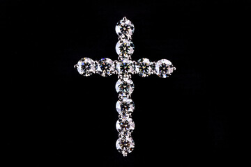 Diamond cross