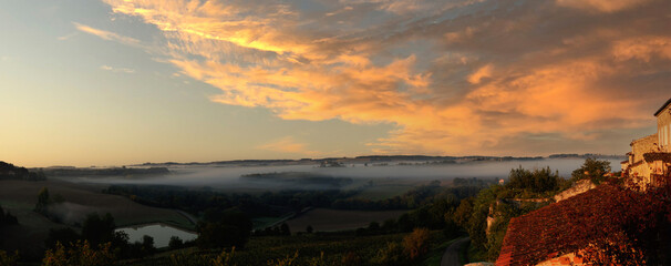 Naklejka premium Sur le chemin de Compostelle, les divers paysages, villes et villages traversés.