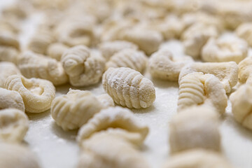 PASTAS CASERAS AMASADAS ITALIANAS Y ARGENTINA  LLAMADAS ÑOQUI