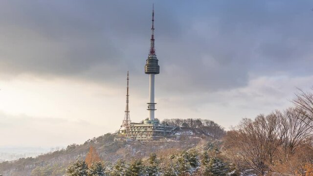 Winter snow of Seoul City at namsan mountain in South Korea.4k Time lapse