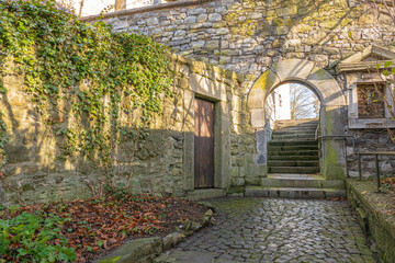 historischer Treppenaufgang zum Friedhof von Kornelimünster
