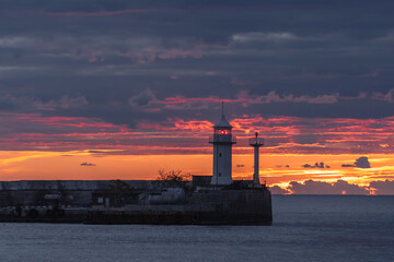 Obraz premium Morning view of the Yalta lighthouse