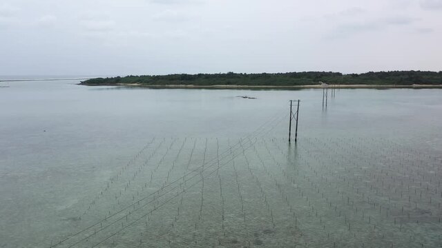 沖縄県　久米島 久米 奥武島 ミーフガー タチジャミ   アーラ浜 トクジム 岩 バーデハウス イーフビーチ 畳石 オーハ島 比屋定バンタ 自然 観光 綺麗