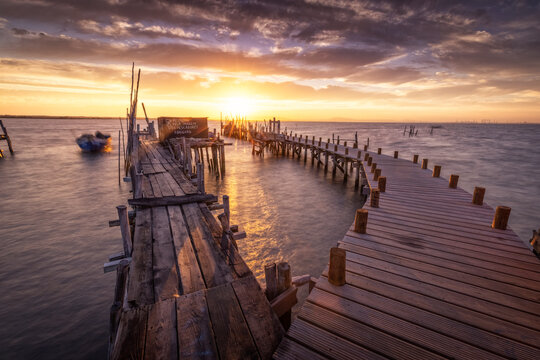 Puertos palafitos de madera de Carrasqueira, Comporta, Alentejo.