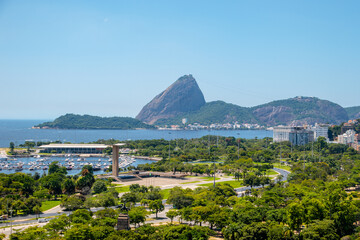 Fototapeta na wymiar view of Flemish landfill , sugarloaf and guanabara bay in Rio de Janeiro.