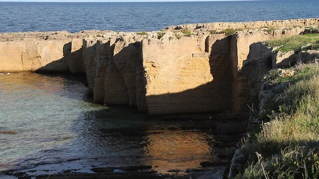 Immagini da una delle piu belle scogliere di Siracusa in una domenica di Dicembre