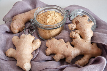 Ginger root and powder for cooking with spices
