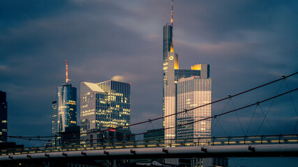Frankfurt Skyline am Abend 2020 