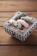 かき餅　　焼く