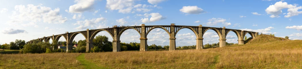 Fototapete Landwasserviadukt Russland, 2020. Panorama Eisenbahnbrücke Mokrinsky
