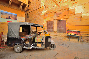 Naklejka premium Auto rickshaw parked in Jaisalmer fort.