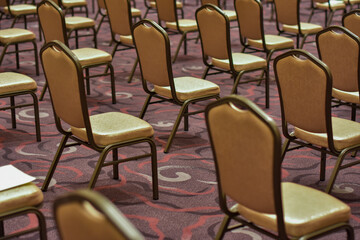 Obraz premium 並べられた椅子