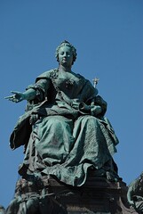 Fototapeta na wymiar Das Denkmal für Maria Theresia vor dem naturhistorischen Museum.