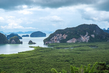 
Samet Nang Shee on a rainy day, but no matter what the weather And the beauty remains