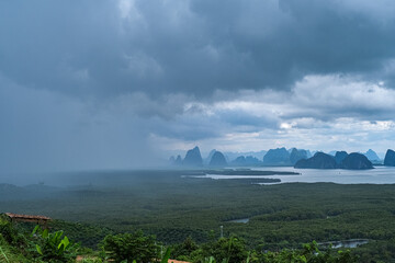
Samet Nang Shee on a rainy day, but no matter what the weather And the beauty remains