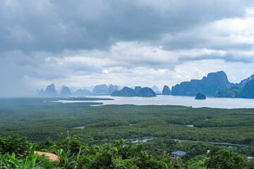 
Samet Nang Shee on a rainy day, but no matter what the weather And the beauty remains