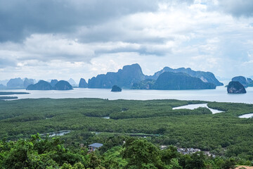 
Samet Nang Shee on a rainy day, but no matter what the weather And the beauty remains