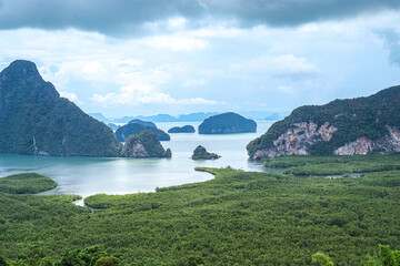 
Samet Nang Shee on a rainy day, but no matter what the weather And the beauty remains