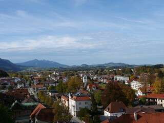 Fototapeta na wymiar Panoramablick über Teil der Stadt Füssen im Allgäu in Bayern
