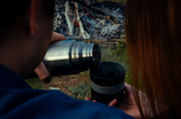Naklejka premium summer, vacation, hobby, vacation, greenery, girl, man, woman, drinks, hot tea, tea, love, relationship, photo