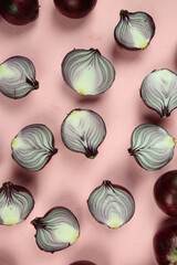 Fototapeta premium sweet red onions on background