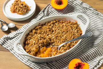 Sweet Homemade Peach Cobbler Crisp