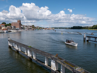 Naklejka premium Boot auf der Schlei vor Kappeln, Schleswig-Holstein, Deutschland