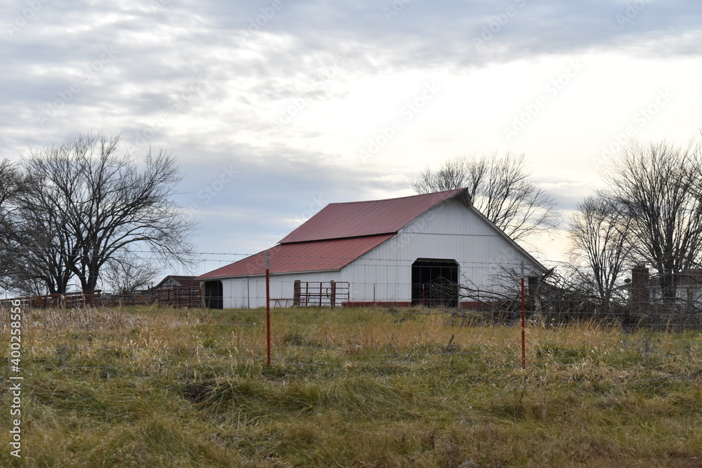 Sticker White Barn