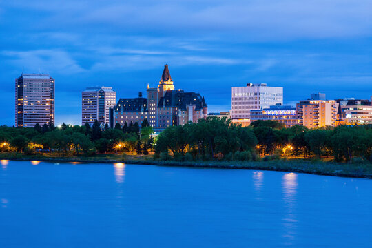 Canada, Saskatchewan, Saskatoon, Town by river