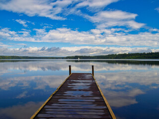 Naklejka premium Pier on the lake