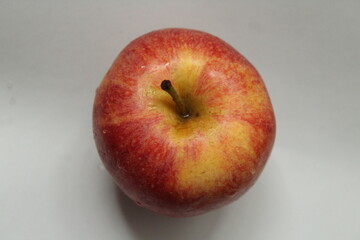 Manzana roja, fondo blanco