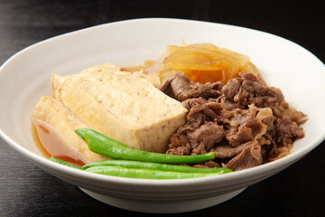 肉豆腐