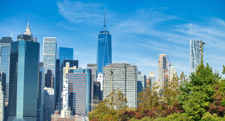 Fototapeta na wymiar Lower Manhattan skyline on a beautiful sunny day, New York City