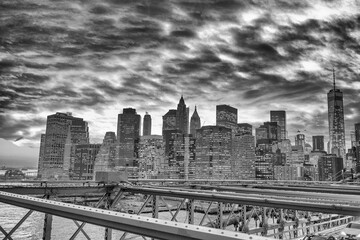 Fototapeta premium Sunset colors of Downtown Manhattan as seen from Brooklyn Bridge, NYC