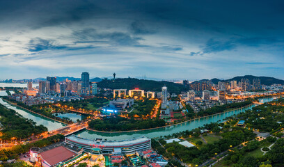 Fototapeta na wymiar Night view of Bailuzhou Park, Xiamen, China