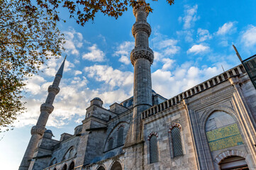 Fototapeta na wymiar Sultan Ahmed Mosque exterior in Istanbul