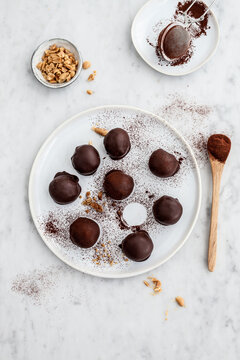 Healthy snicker balls