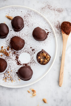 Healthy snicker balls