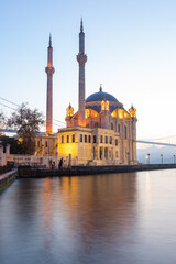 Fototapeta na wymiar Ortakoy Mosque in Istanbul City, Turkey