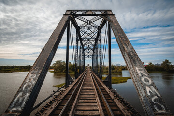Le Pont Noir de Culiacan, Mexique.