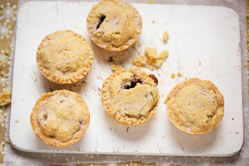 Easy mincemeat buttery pastry pies 