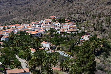 Fototapeta na wymiar Bergdorf Gran Canaria aus der Ferne