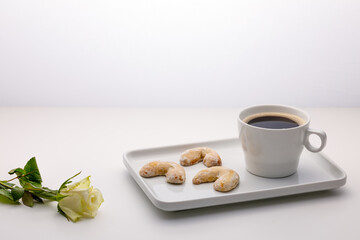 Kaffeetasse mit Plätzchen