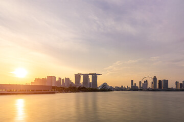Fototapeta na wymiar Panoramic views of urban skyline and cityscape at sunset in Singapore.