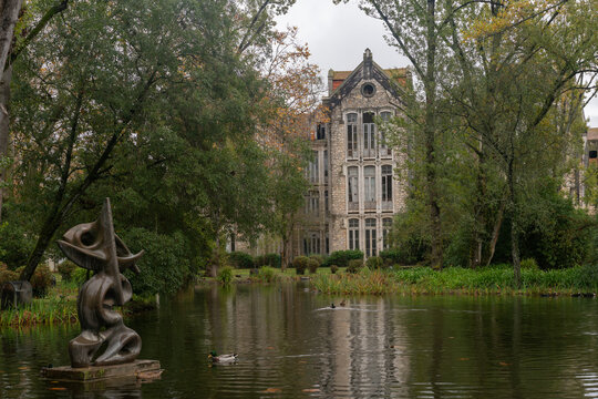 Abandoned buildings old thermal hospital with a lake and D. Carlos I park in Caldas da Rainha
