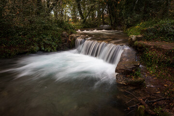Obraz premium waterfall in the forest