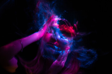 Obraz premium light painting portrait, new art direction, long exposure photo without photoshop, light drawing at long exposure 