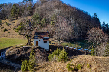 beliebtes Wanderziel die Reiterleskapelle oberhalb Tannweiler