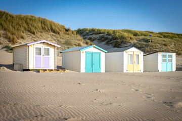 Obraz na płótnie Canvas beach huts on the beach, texel island, netherlands